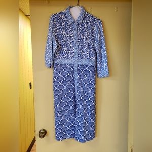J. McLaughlin dress size small. Recently dry-cleaned.